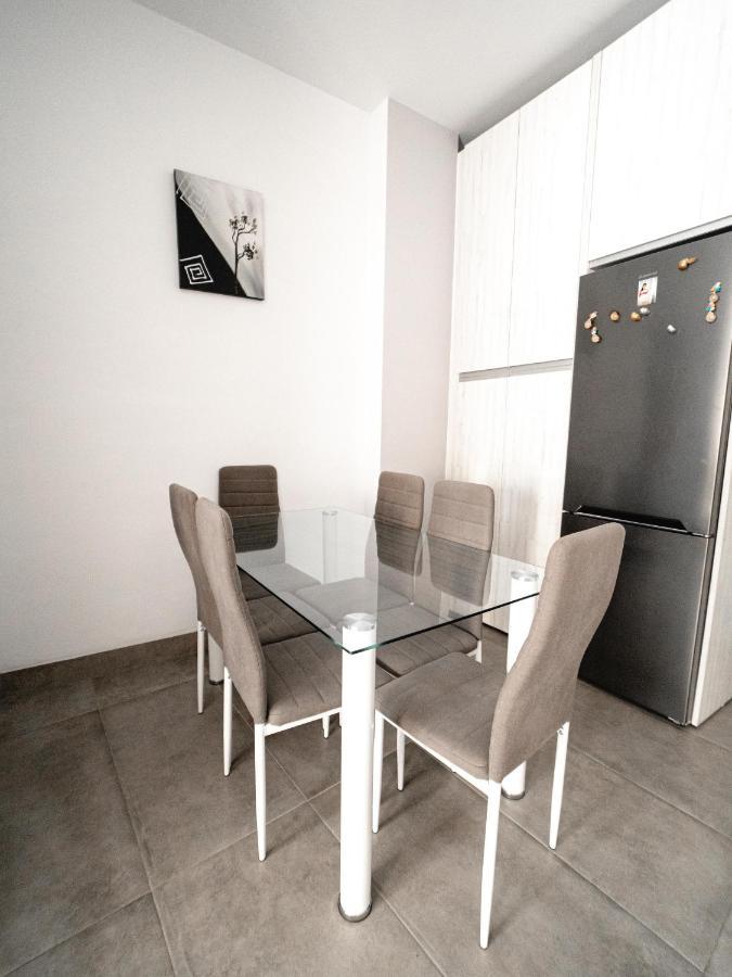 Apartamentos victoria La Cala Del Moral Exterior foto